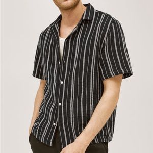 H&M knit button up shirt. Dark Blue. Medium. NWOT